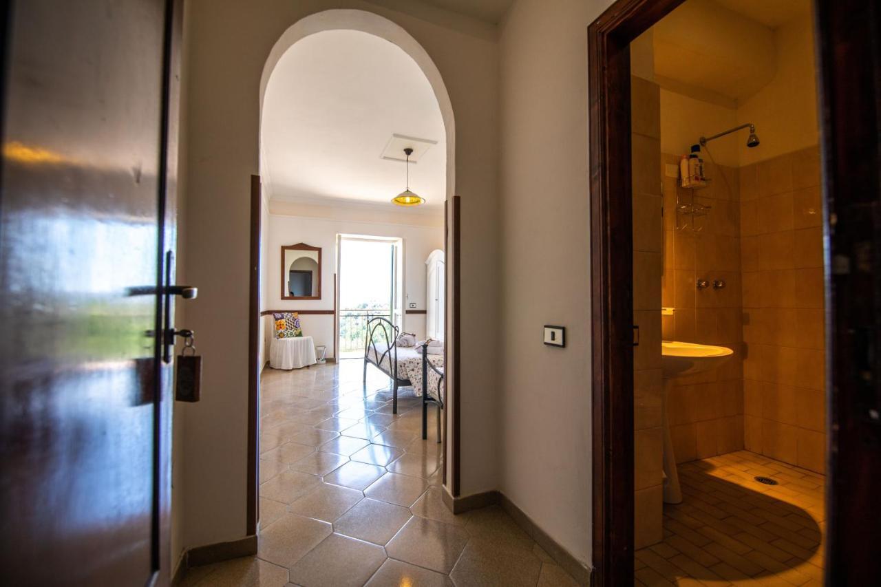 Madonna Della Scala Bed & Breakfast Castellabate Ngoại thất bức ảnh